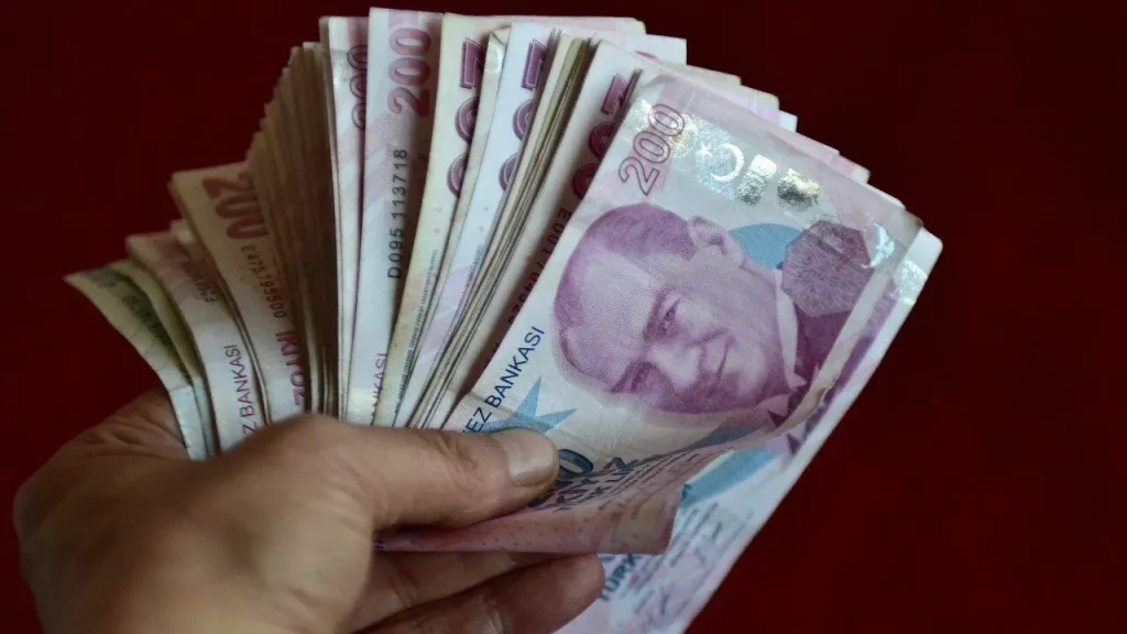 29 Ekim Mesai Ücreti Ne Kadar? Bayramda Çalışanlar Kaç TL Alacak, Çift Yevmiye Nasıl Hesaplanır?
