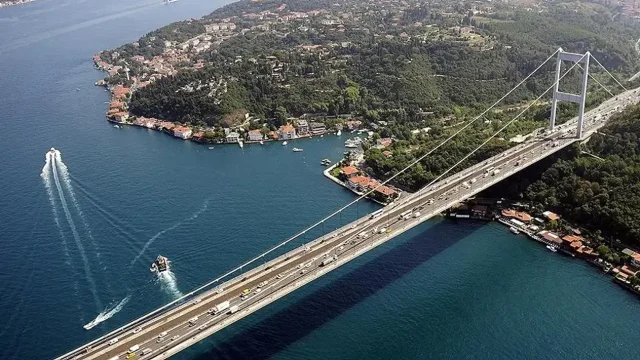 29 Ekim’de Köprü ve Otoyollar Ücretsiz mi? FSM, 15 Temmuz, Osmangazi ve Güncel Geçiş Ücretleri