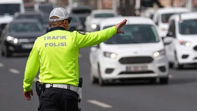 Ankara’da 29 Ekim Hangi Yollar Kapalı? Kızılay, Ulus, Anıtkabir ve Fener Alayı Trafik Düzenlemesi